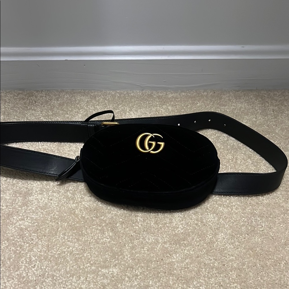 Gucci Black Belt Bag with Gold Emblem
